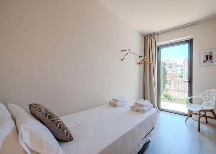 Flateli- Placa Catalunya 2-1 ז'ירונה